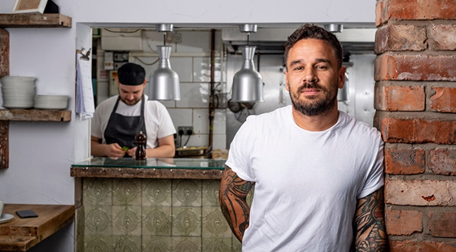 Gary Usher hits £95,000 crowdfunding target for Sticky Walnut