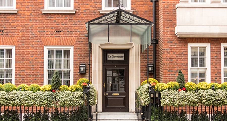 Le Gavroche sign and guestbook sell for over £60,000 at auction